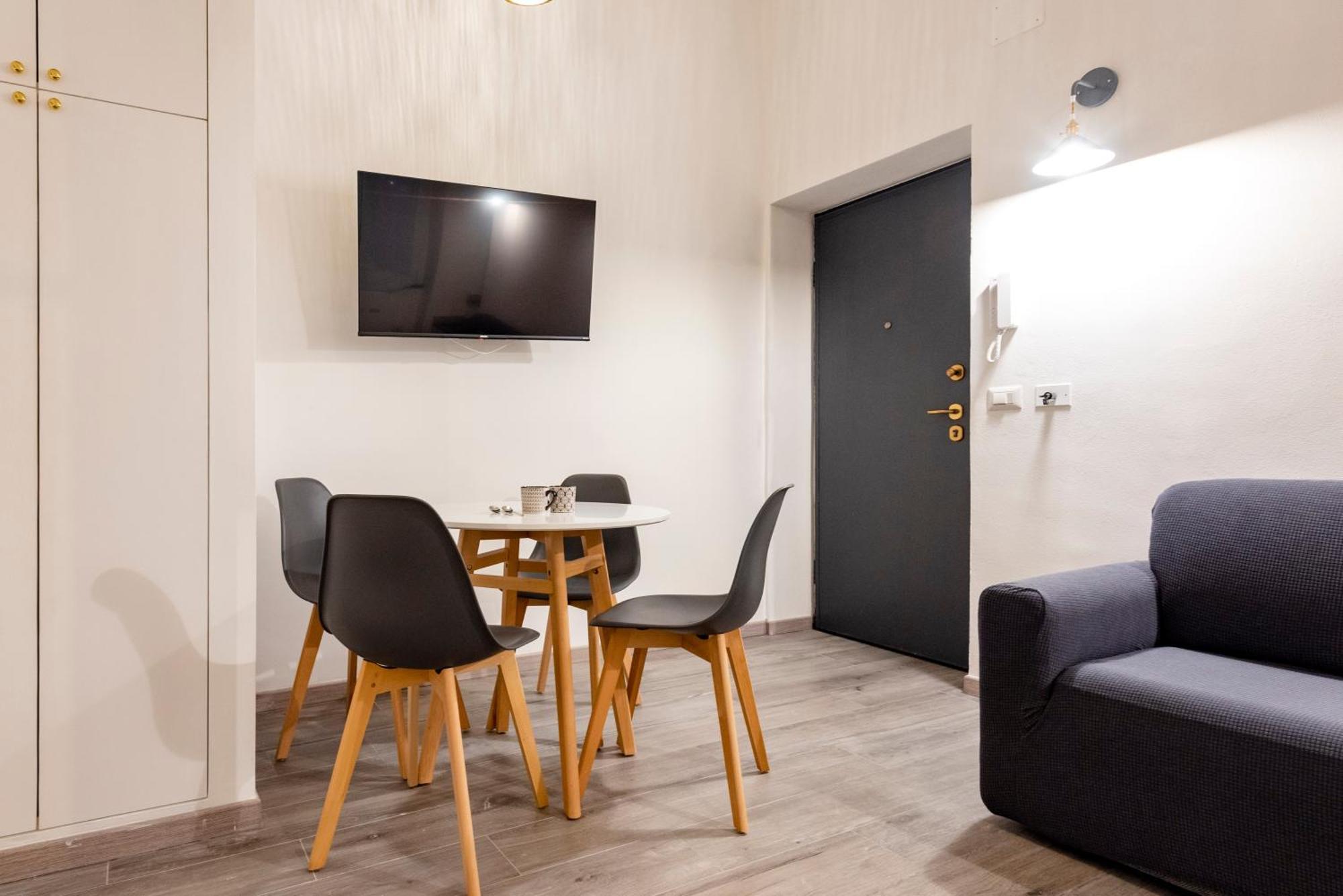 Castelli'S Apartments Campo 10 Genoa Exterior photo